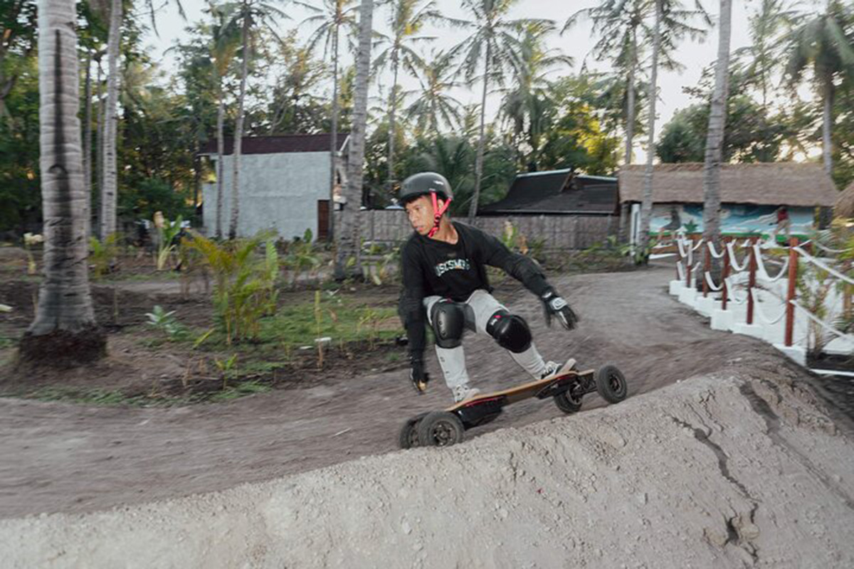 Off Road Electric Skateboarding in Gili Trawangan